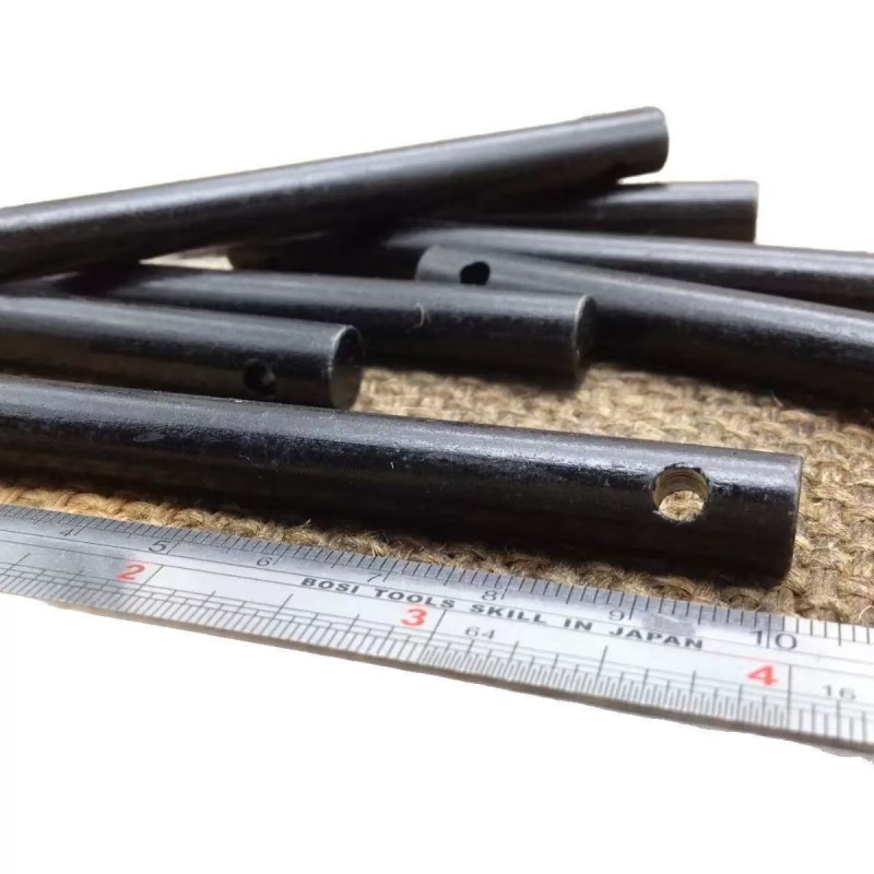 2PCS 8 * 80mm Perforated Campi - Ferro Rod Striker avis et prix